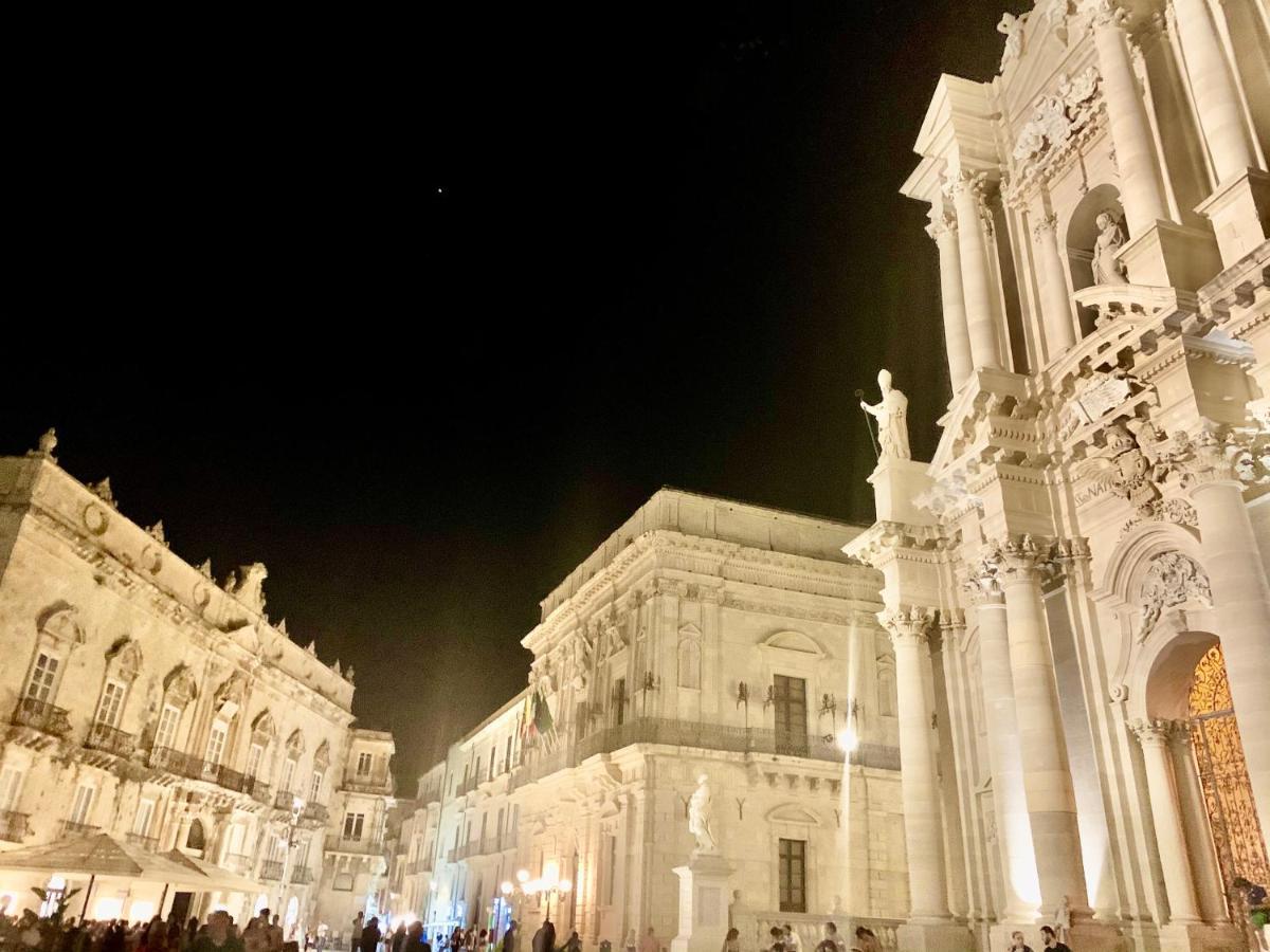 Movie Suite Ortigia Сиракузы Экстерьер фото
