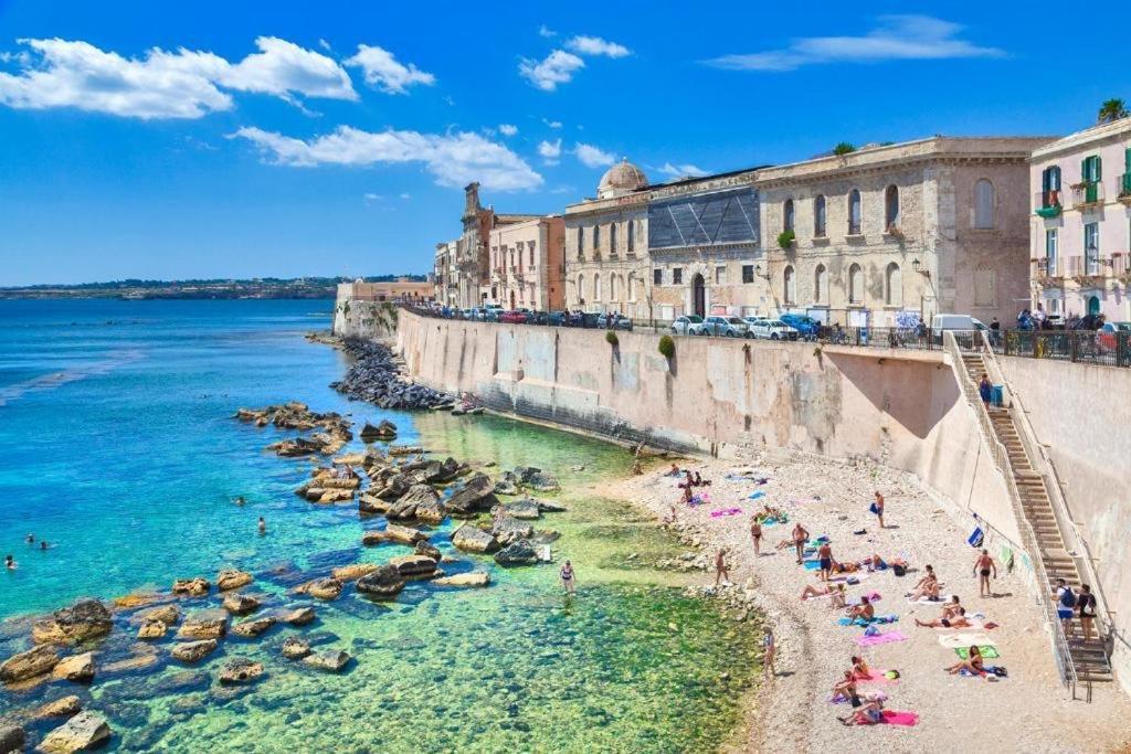 Movie Suite Ortigia Сиракузы Экстерьер фото